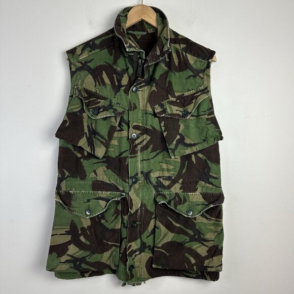 VTG British Military Vest Camouflage Combat YKK Slant Pockets Large Sleeveless - Picture 1 of 12